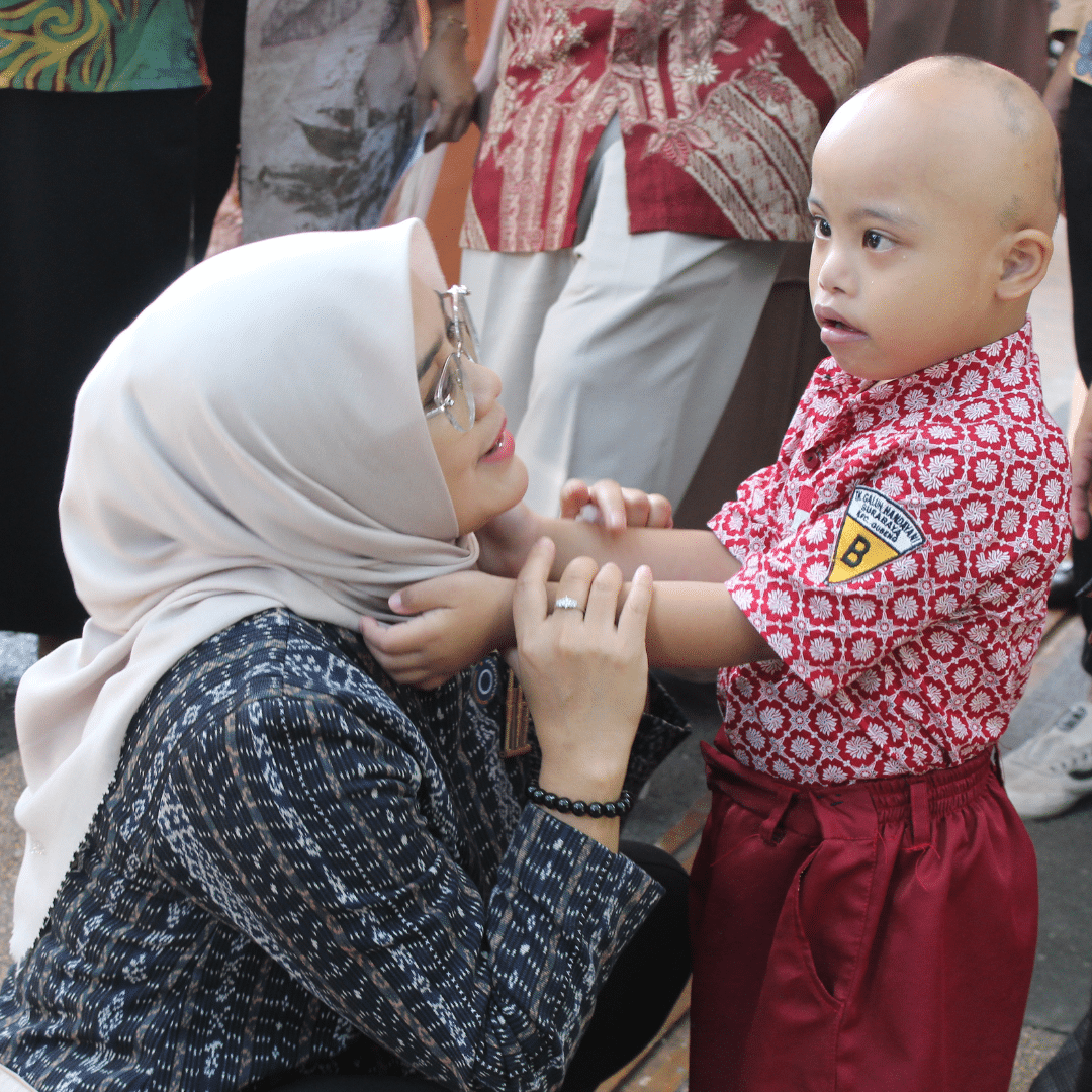 Kunjungan Ibu Wali Kota Surabaya: Komitmen Kota Surabaya untuk Anak Berkebutuhan Khusus
